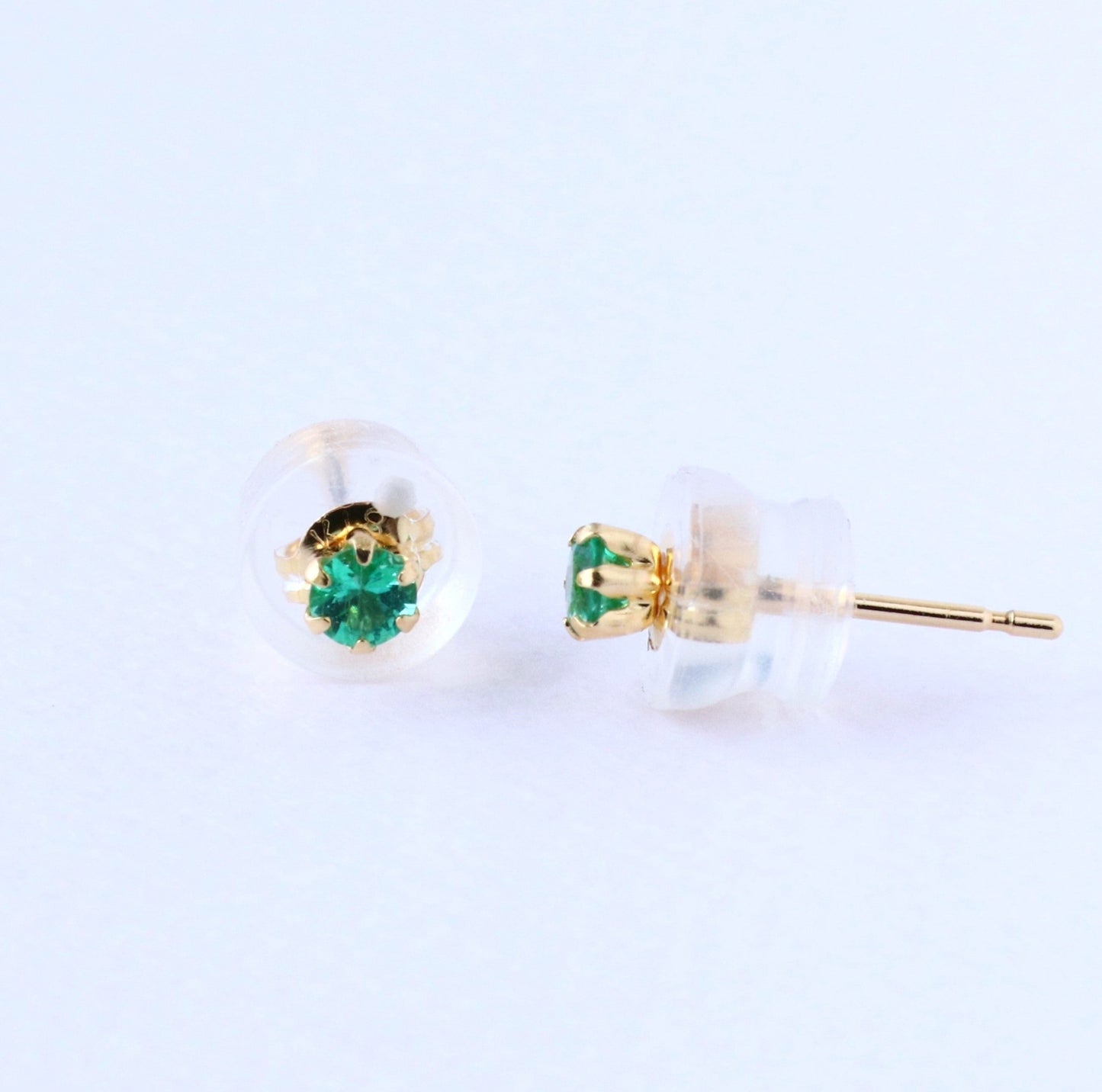 エメラルド 一粒ピアス 18金/プラチナ 送料無料 5月誕生石 プレゼントにも